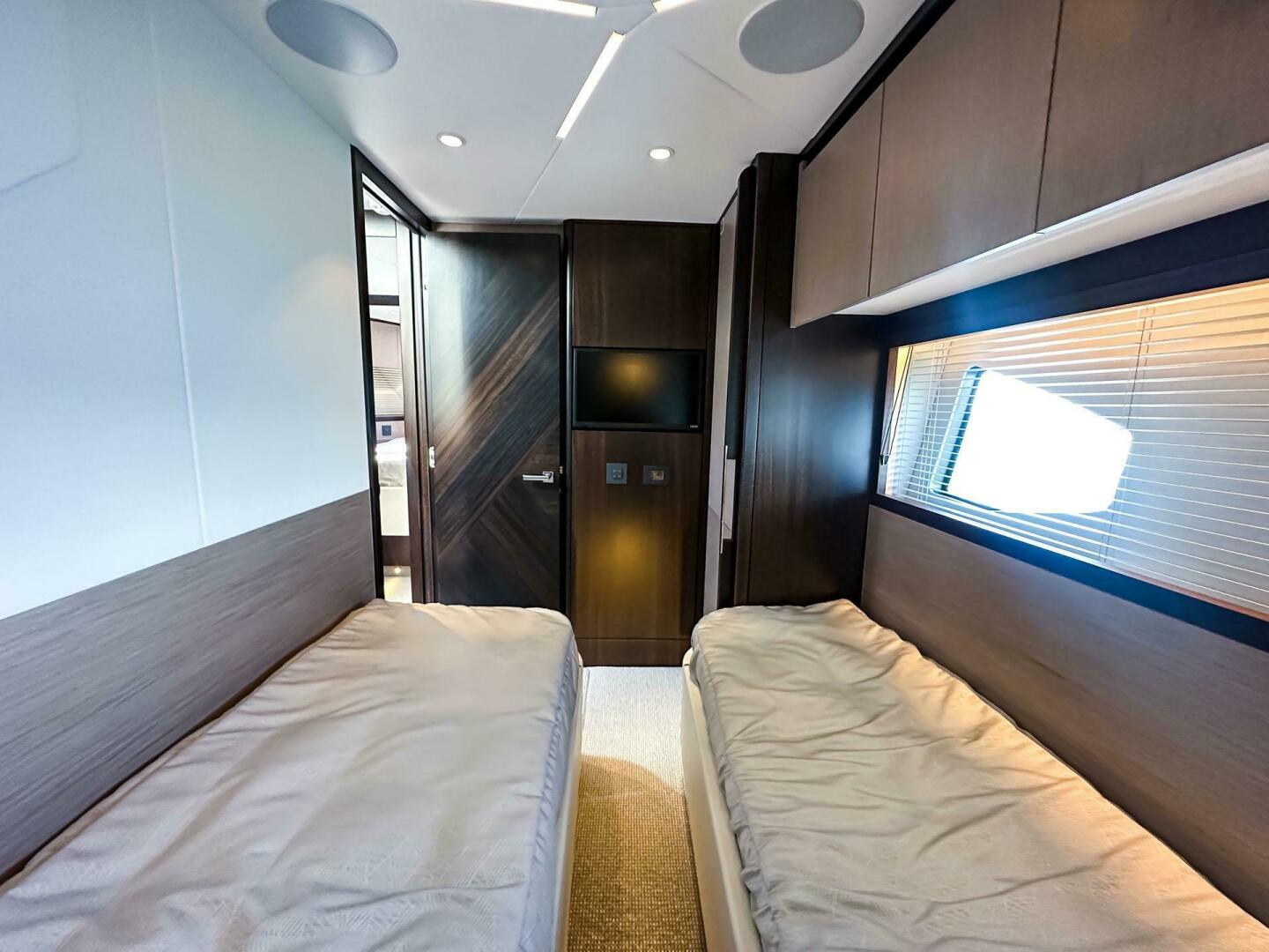 Slide: The Image of Sunseeker Manhattan 55 2024 - 4428273