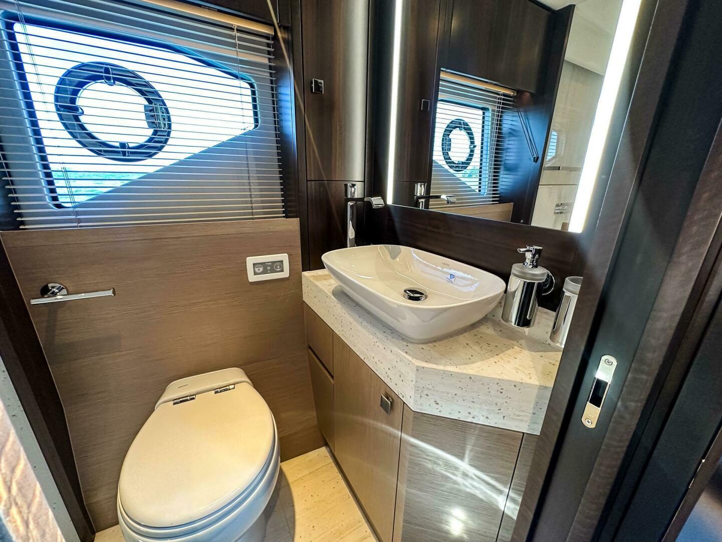Slide: The Image of Sunseeker Manhattan 55 2024 - 4428361
