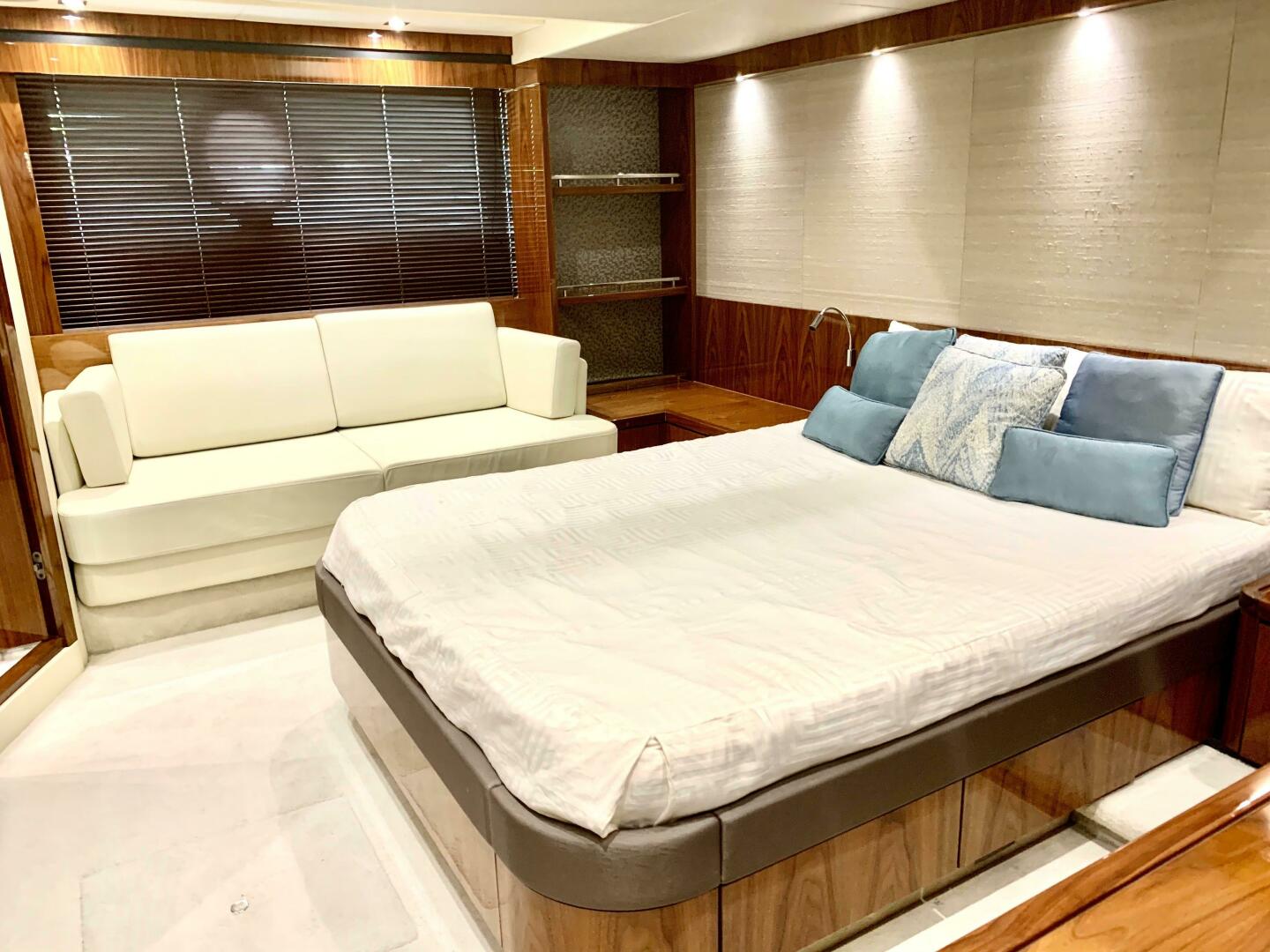 Slide: The Image of Sunseeker Manhattan 65 2016 - 3756041