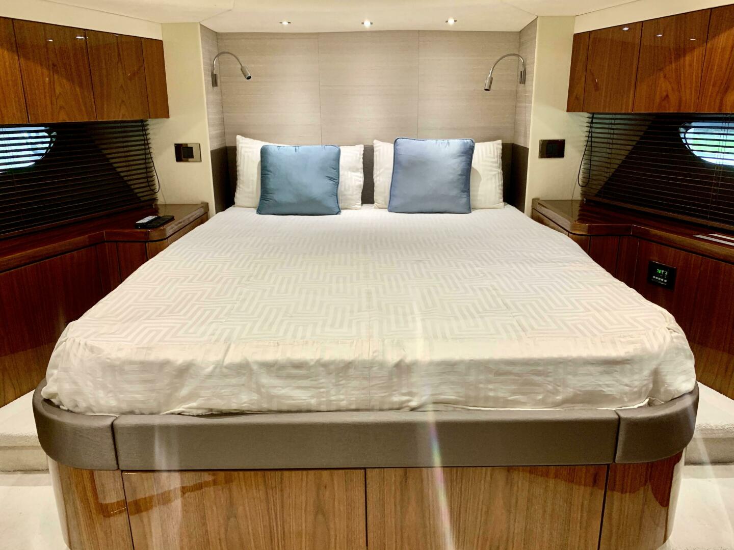 Slide: The Image of Sunseeker Manhattan 65 2016 - 3756055