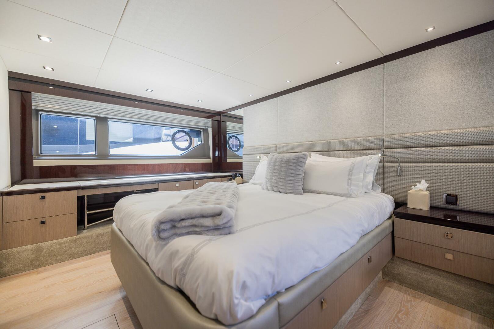 Slide: The Image of Sunseeker Manhattan 66 2019 - 4317302