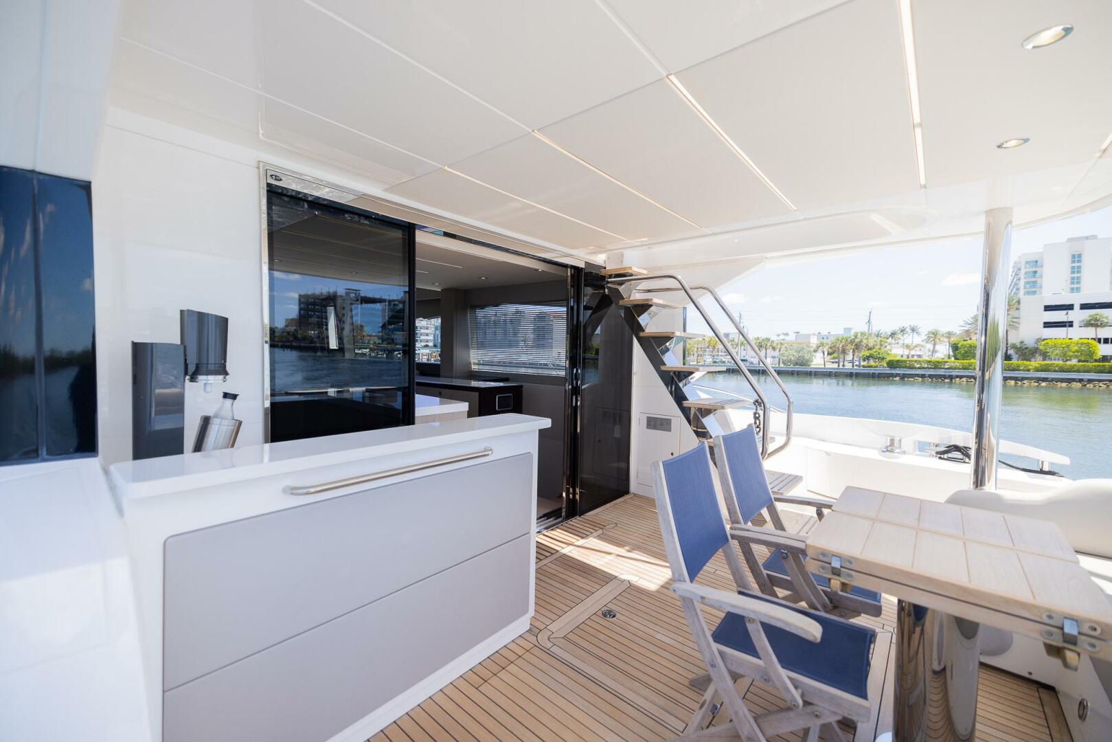 Slide: The Image of Sunseeker Manhattan 66 2019 - 4317330