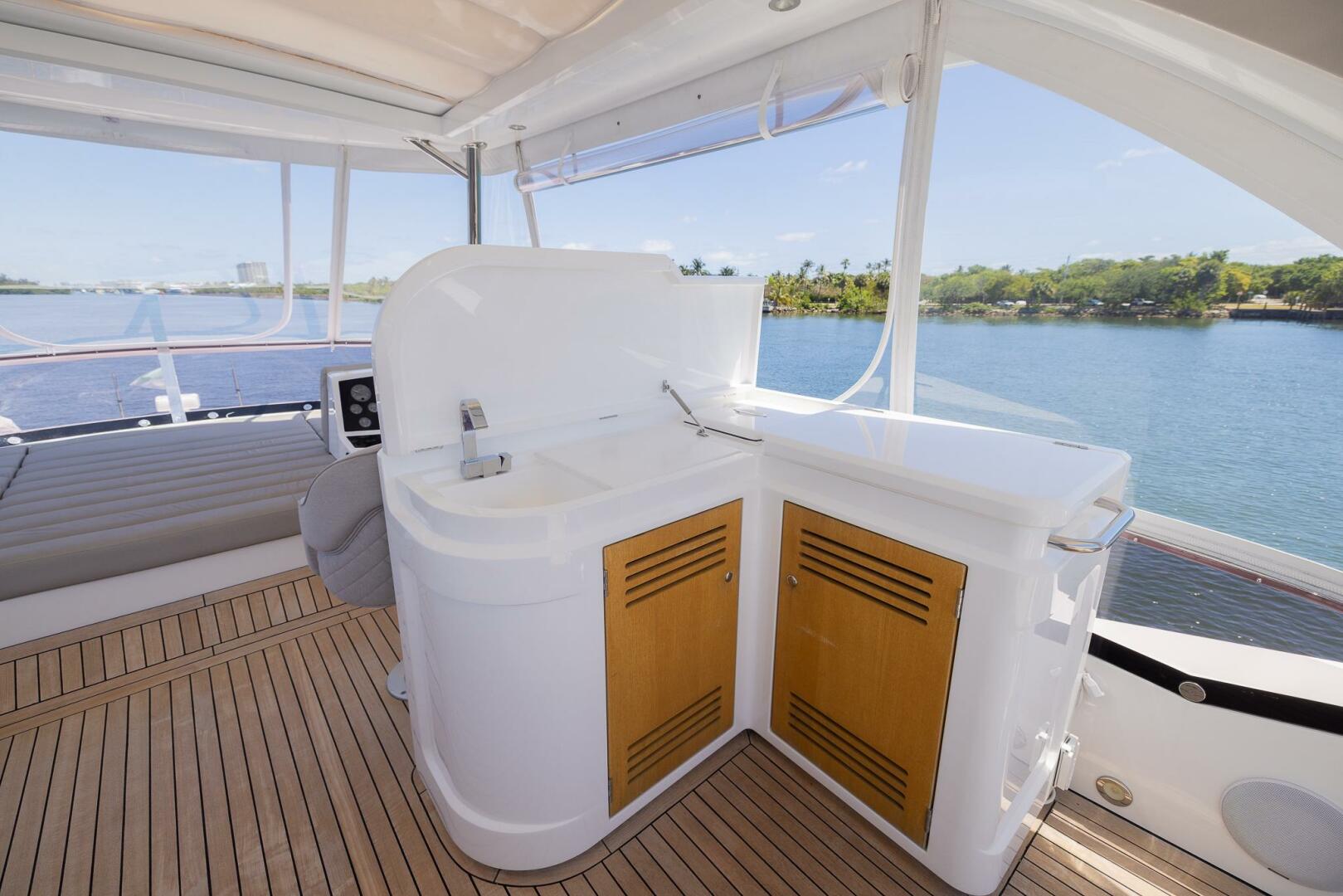Slide: The Image of Sunseeker Manhattan 66 2019 - 4317335