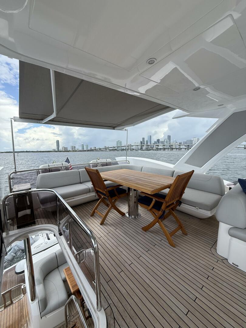 Slide: The Image of Sunseeker Manhattan 68 2022 - 5455930