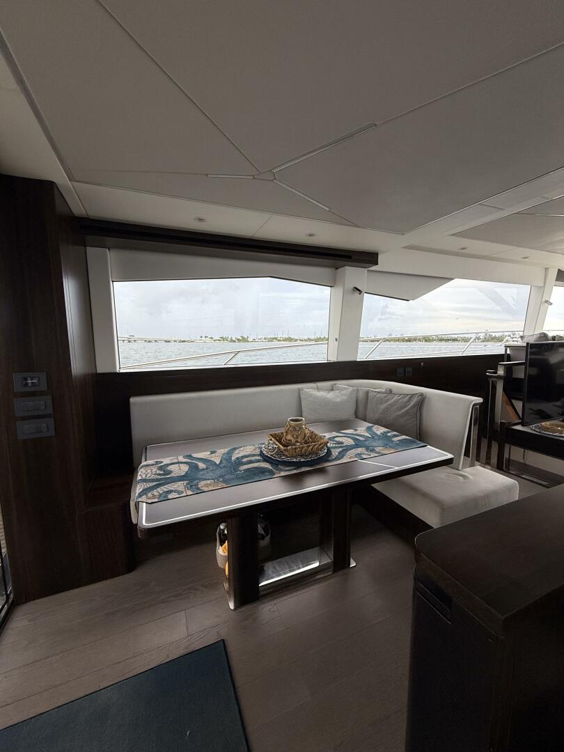 Slide: The Image of Sunseeker Manhattan 68 2022 - 5455949