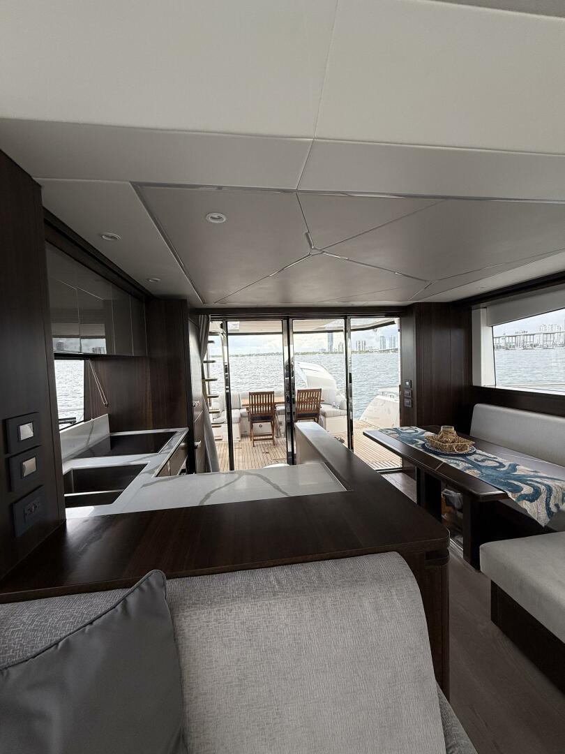 Slide: The Image of Sunseeker Manhattan 68 2022 - 5455955