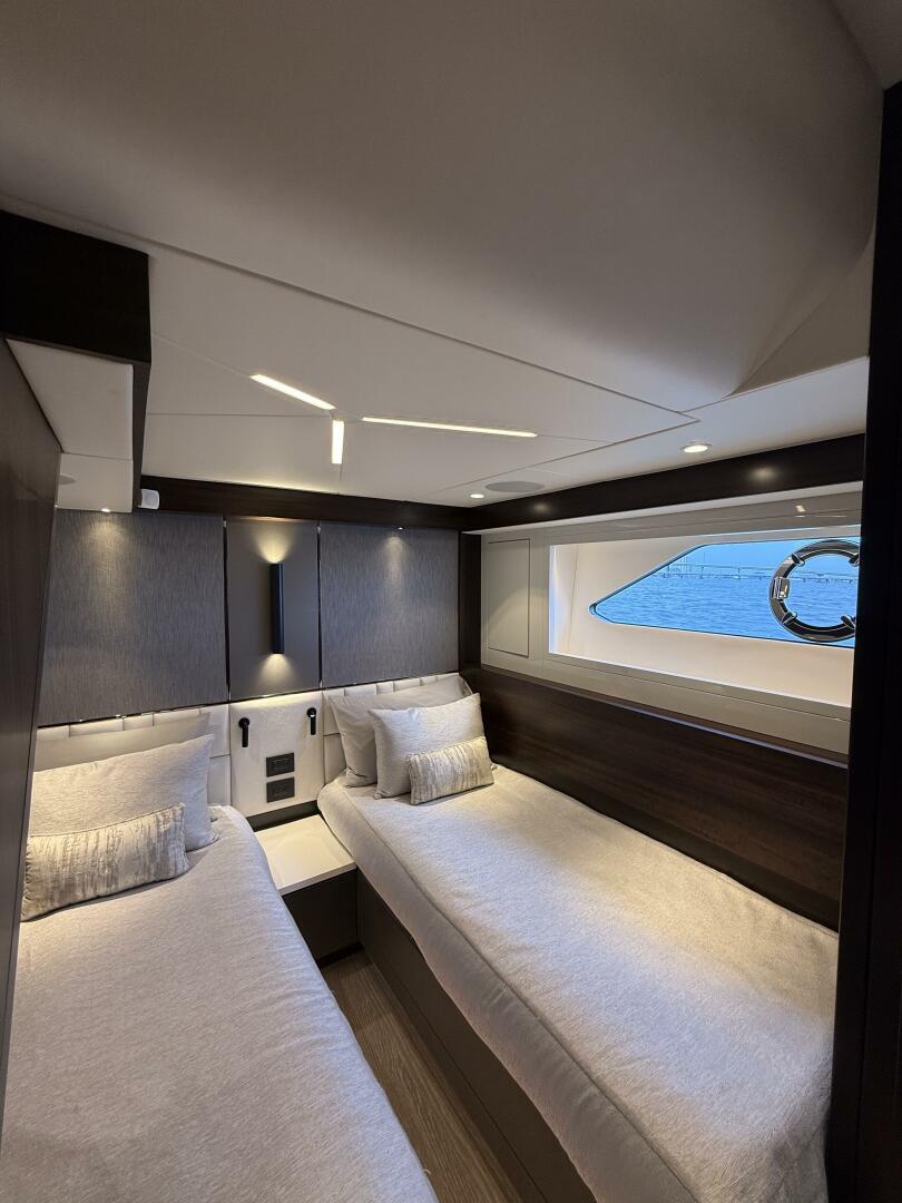 Slide: The Image of Sunseeker Manhattan 68 2022 - 5455967