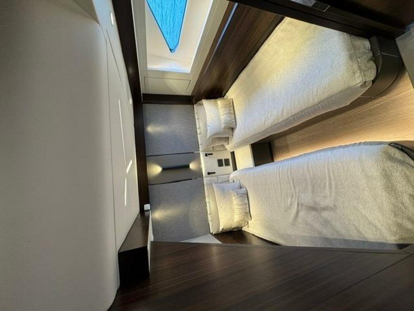 Slide: The Image of Sunseeker Manhattan 68 2022 - 5455981