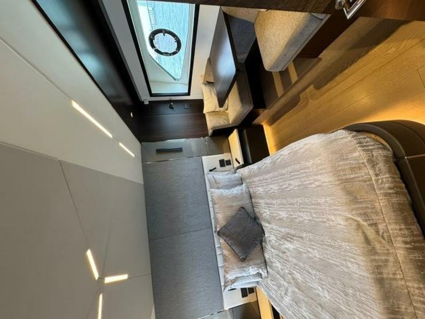 Slide: The Image of Sunseeker Manhattan 68 2022 - 5455989