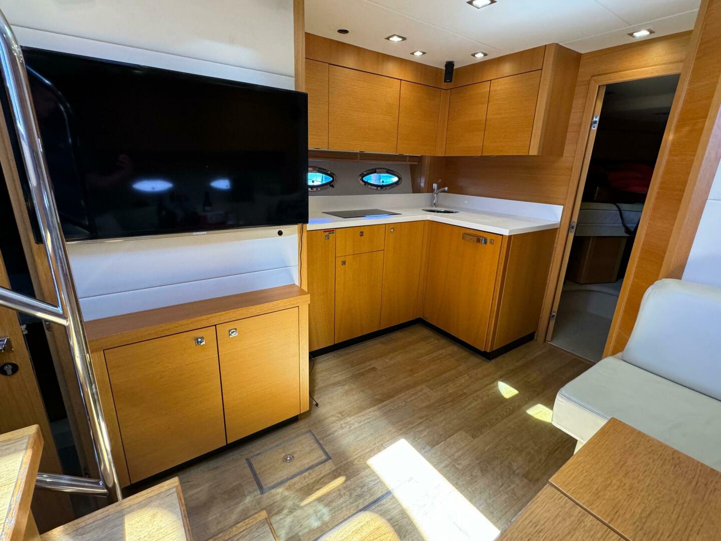 Slide: The Image of Sunseeker Portofino 48 2013 - 4537343