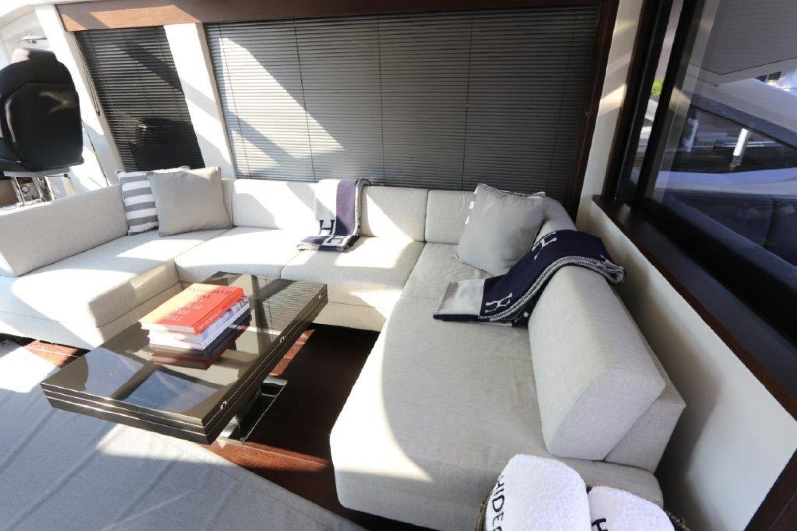 Slide: The Image of Sunseeker Predator 2018 - 1545700