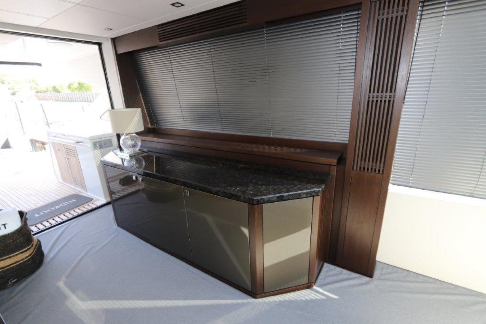 Slide: The Image of Sunseeker Predator 2018 - 1545701