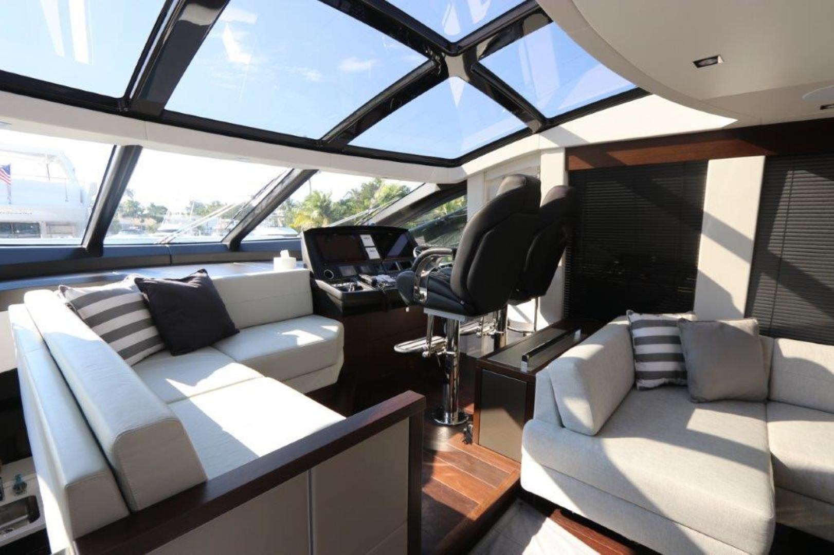 Slide: The Image of Sunseeker Predator 2018 - 1545704