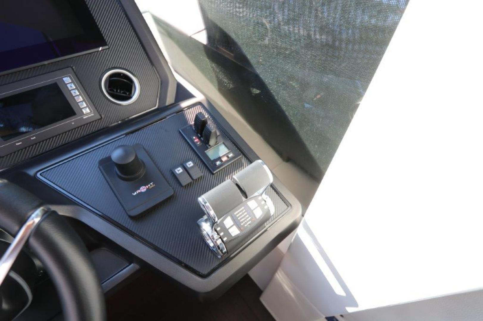 Slide: The Image of Sunseeker Predator 2018 - 1545709