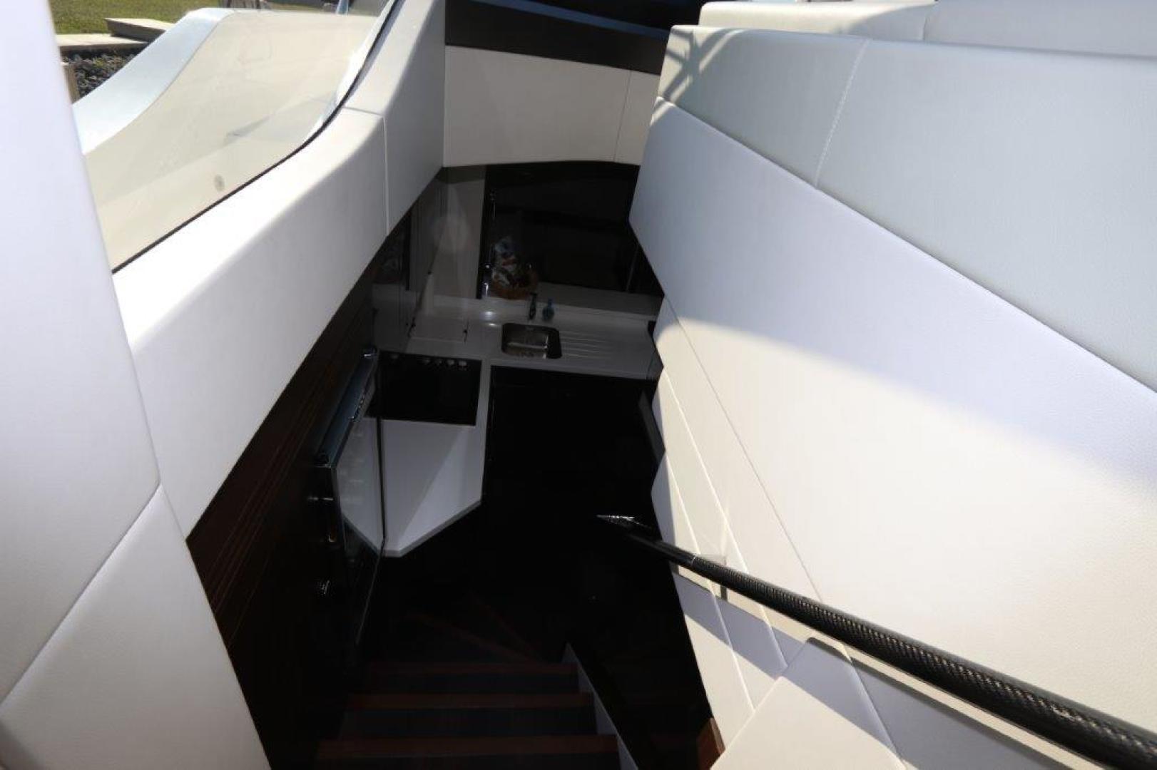 Slide: The Image of Sunseeker Predator 2018 - 1545710