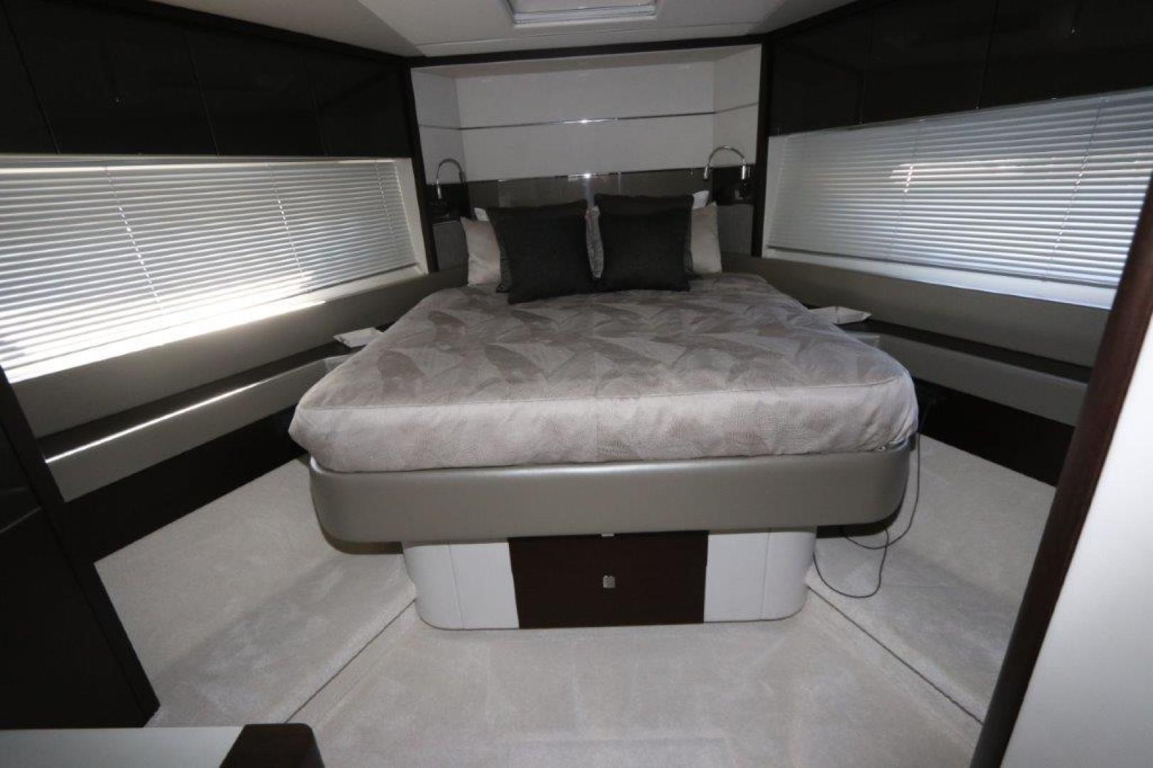 Slide: The Image of Sunseeker Predator 2018 - 1545716