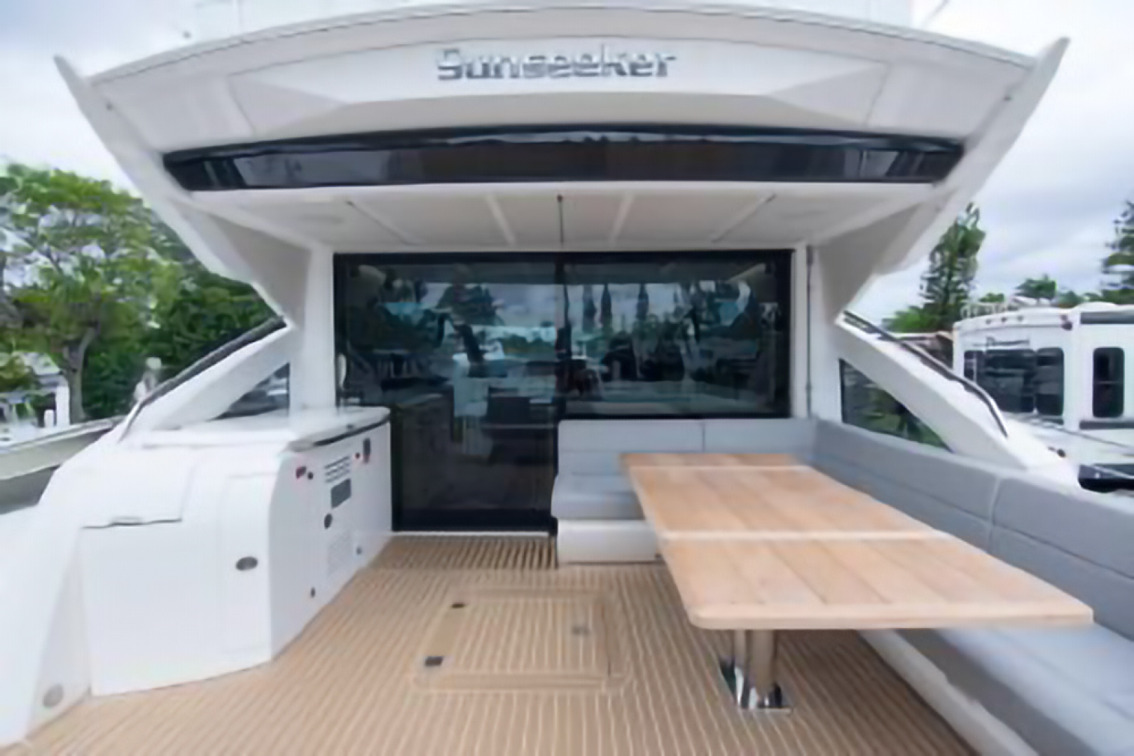 Slide: The Image of Sunseeker Predator 2018 - 1563356