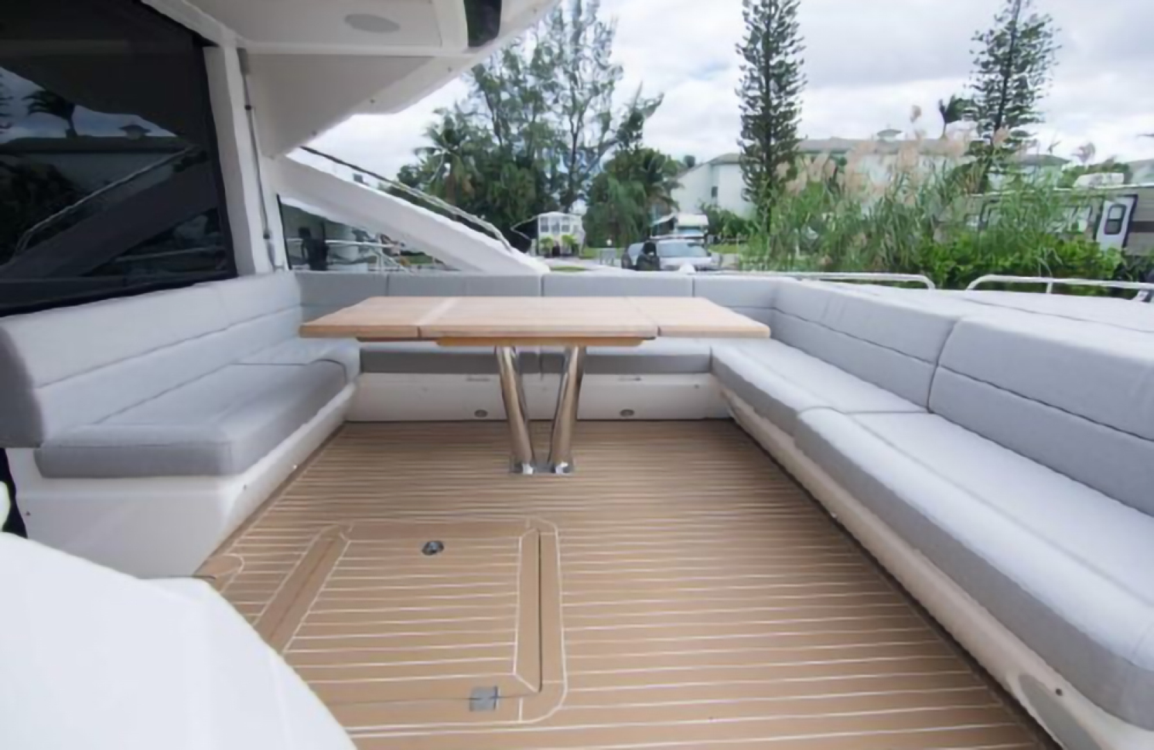 Slide: The Image of Sunseeker Predator 2018 - 1563359