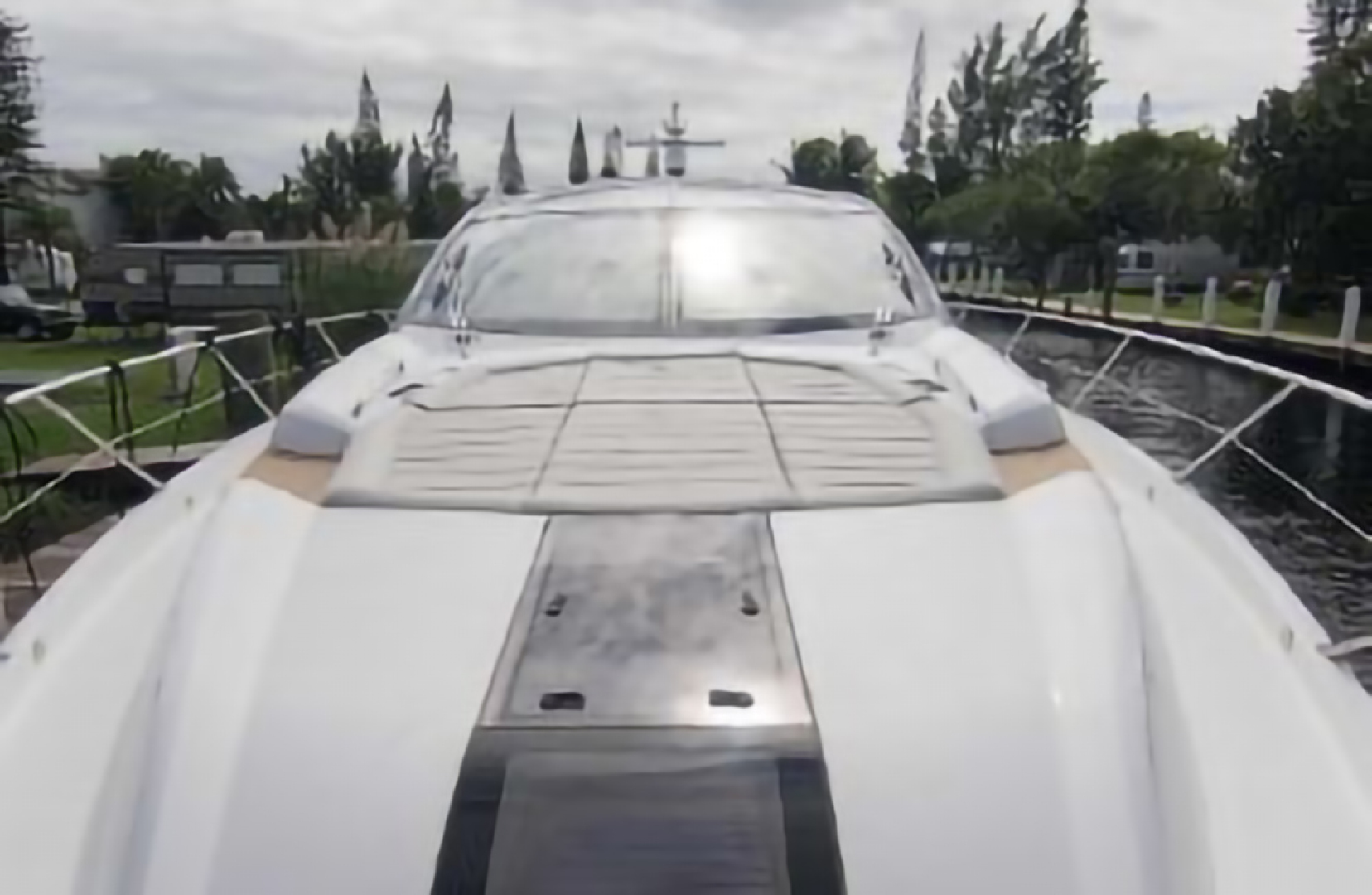Slide: The Image of Sunseeker Predator 2018 - 1563429