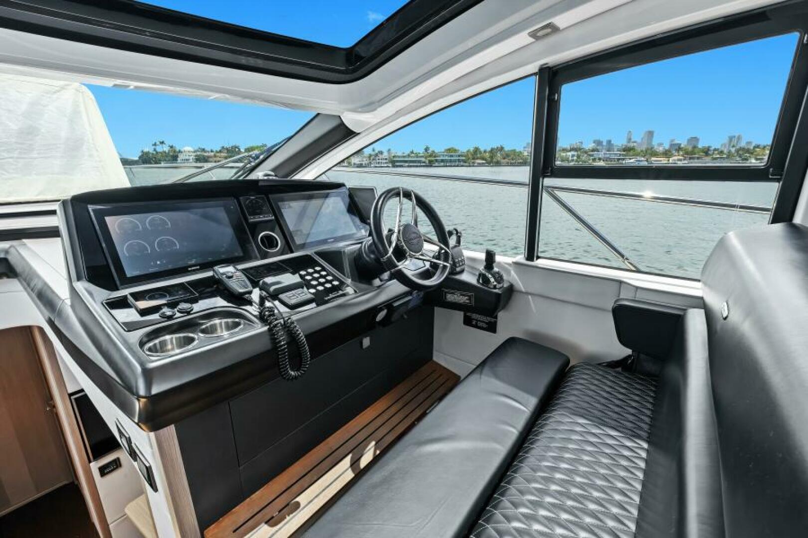 Slide: The Image of 2018 Sunseeker 50 Predator - 5070007