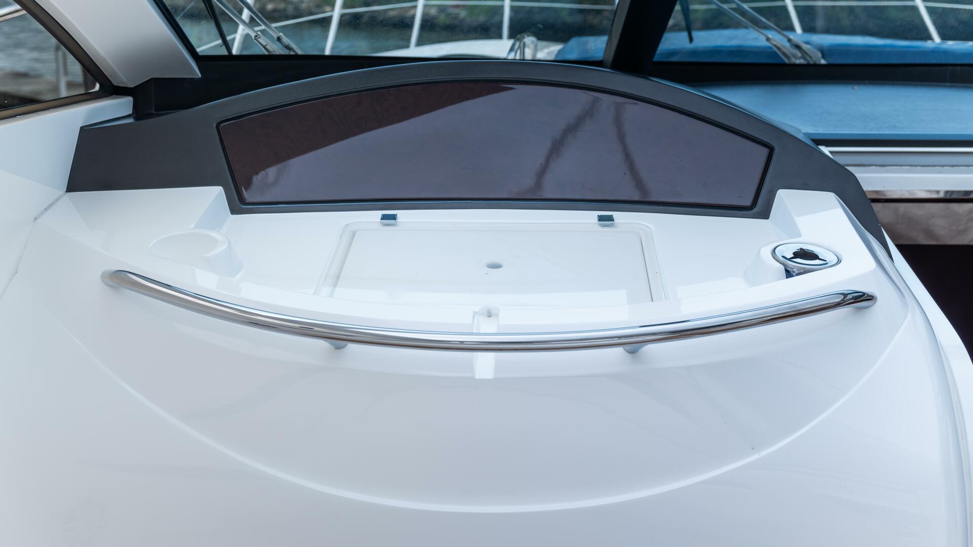 Slide: The Image of 55_Sunseeker_Predator_YachtWay 18 - 4562630