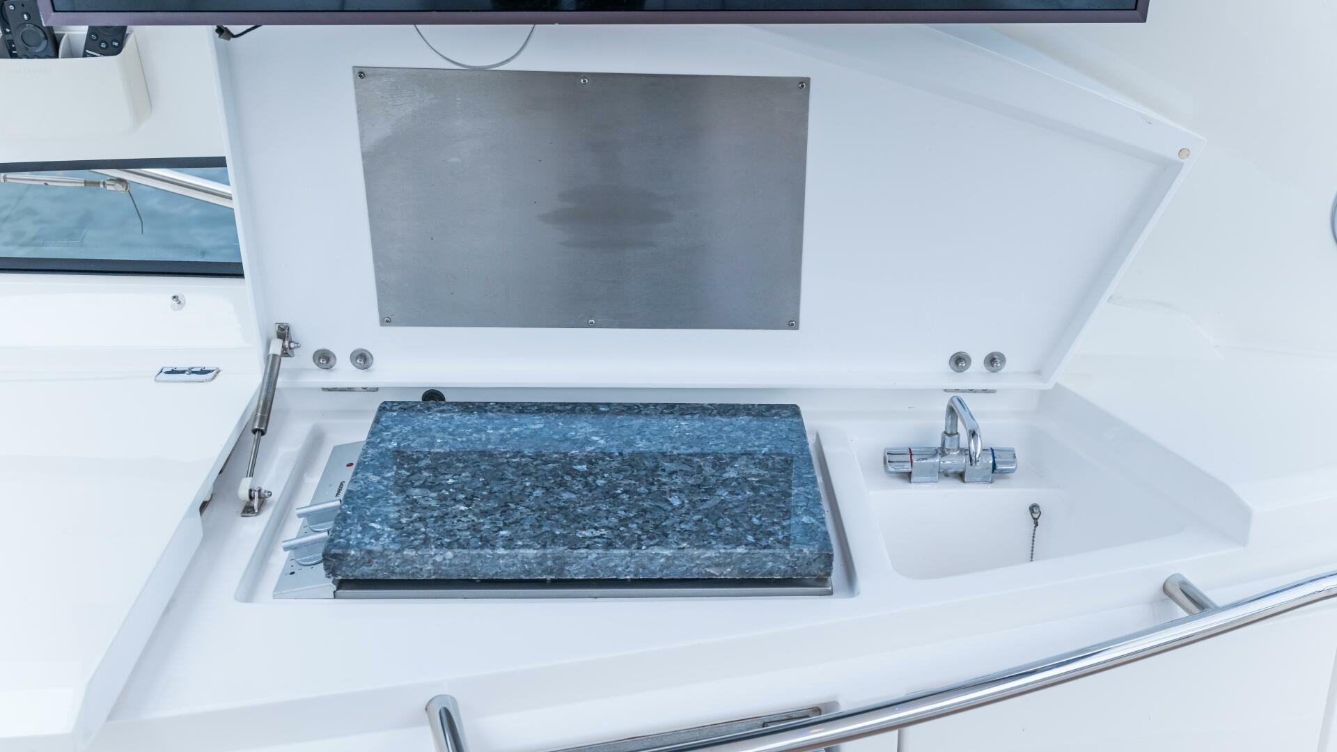 Slide: The Image of 55_Sunseeker_Predator_YachtWay 22 - 4562634