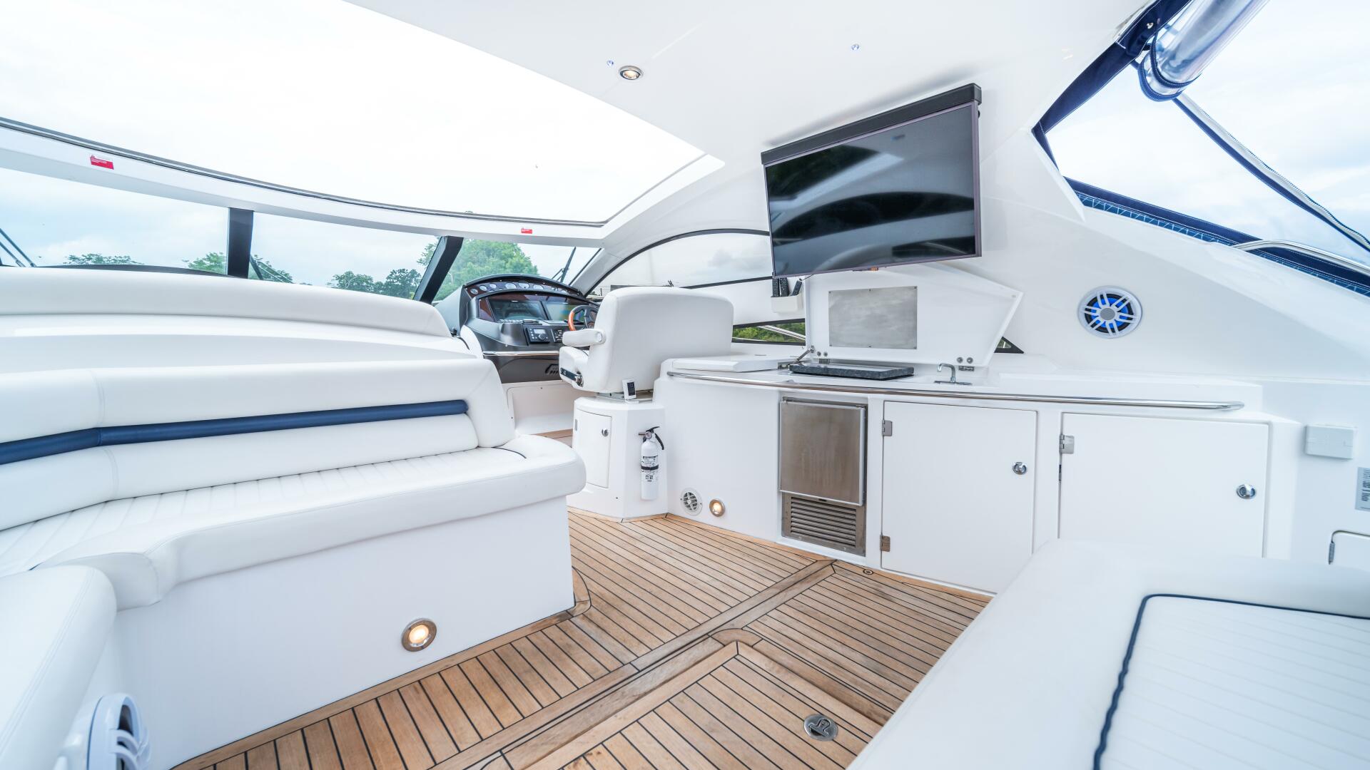 Slide: The Image of 55_Sunseeker_Predator_YachtWay 28 - 4562640