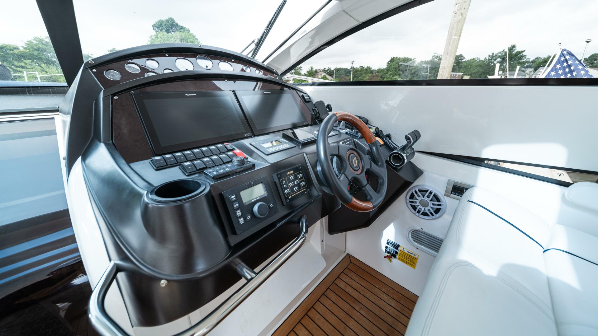 Slide: The Image of 55_Sunseeker_Predator_YachtWay 3 - 4562615