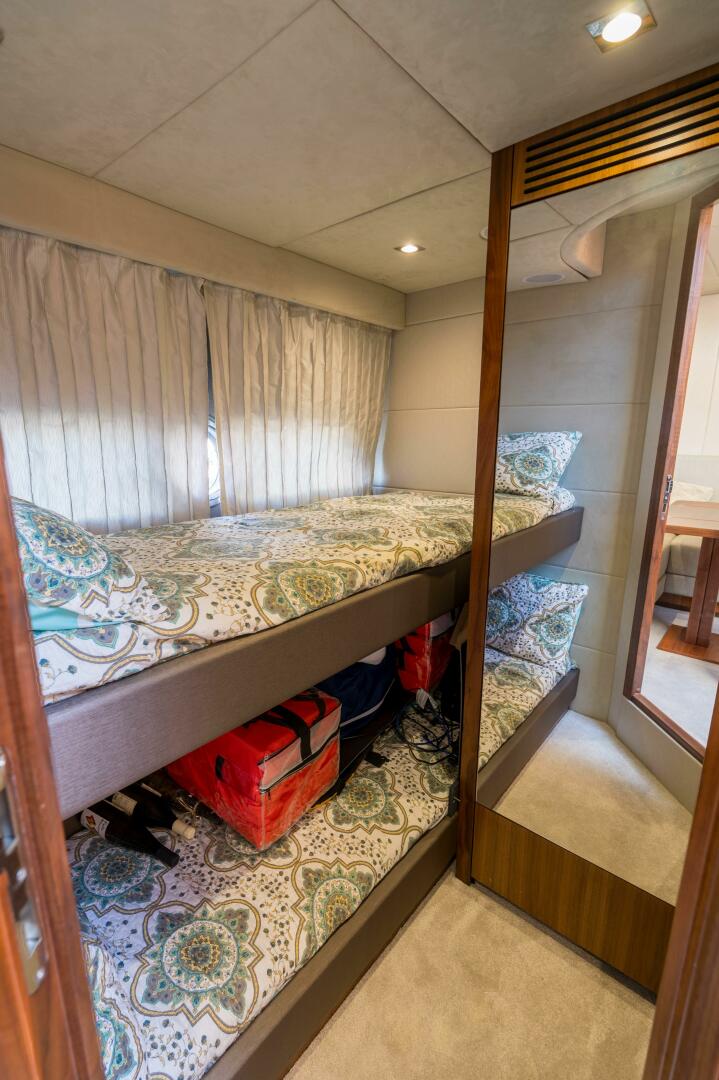 Slide: The Image of Guest Cabin Stbd - 4767247