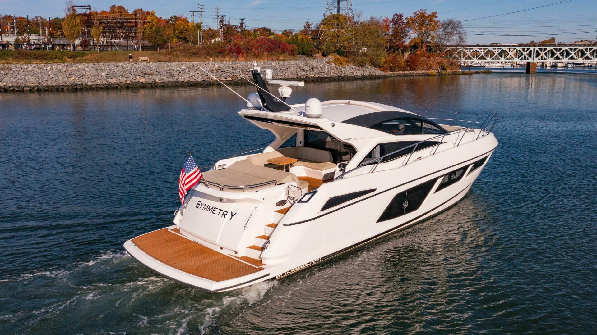 Slide: The Image of Starboard Aft Quarter - 4767262