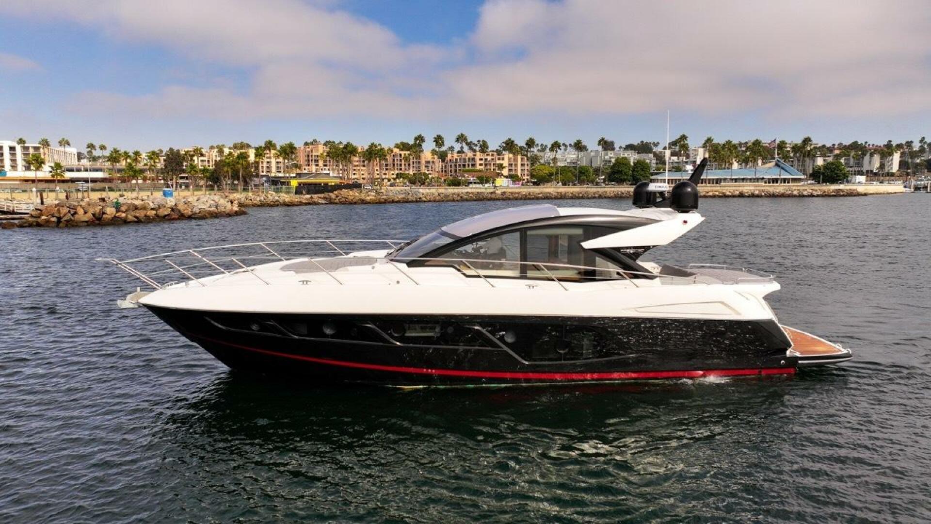 Slide: The Image of Sunseeker Predator 57 2019 - 4746992