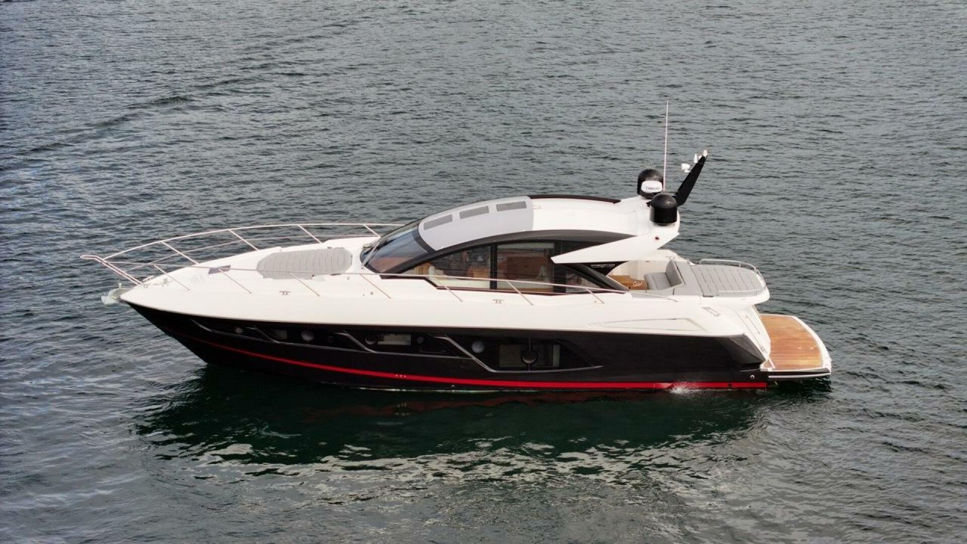 Slide: The Image of Sunseeker Predator 57 2019 - 4747000