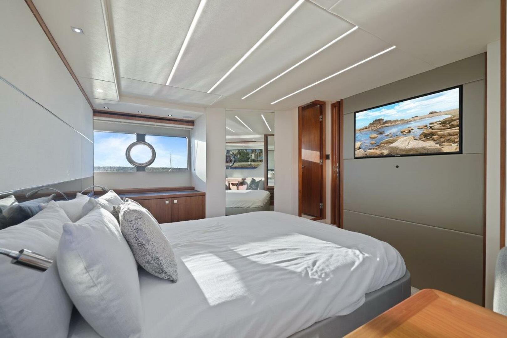 Slide: The Image of Sunseeker Predator 57 2019 - 4747204