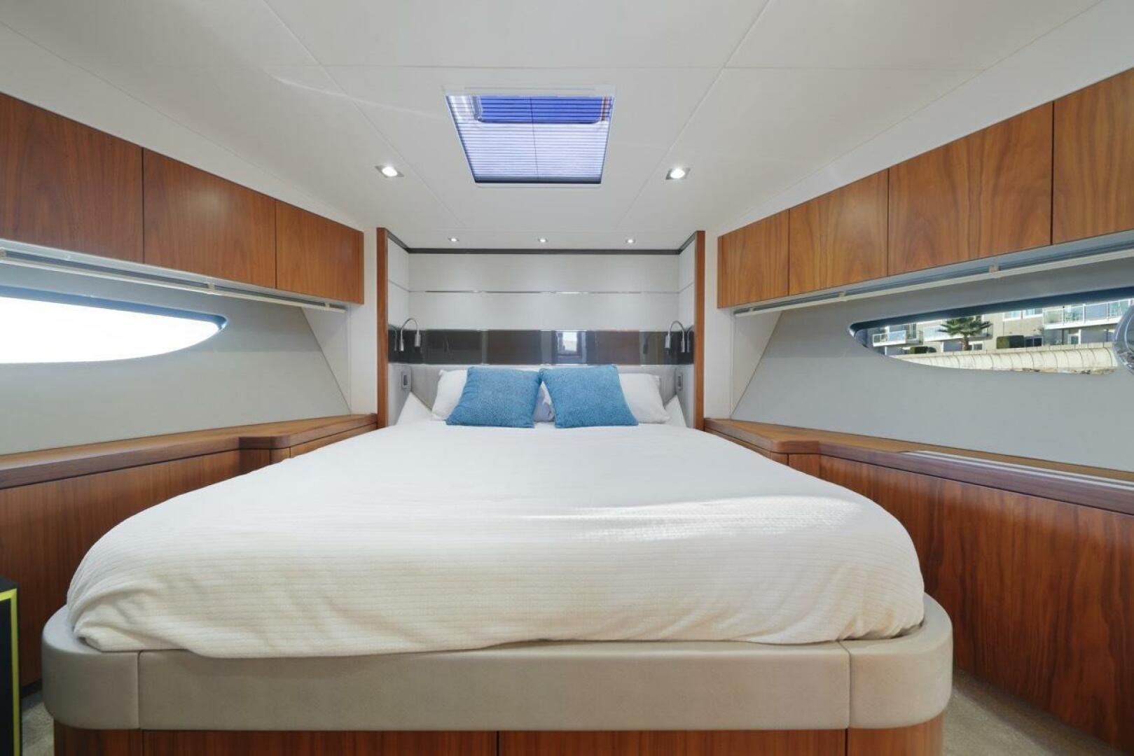 Slide: The Image of Sunseeker Predator 57 2019 - 4747215