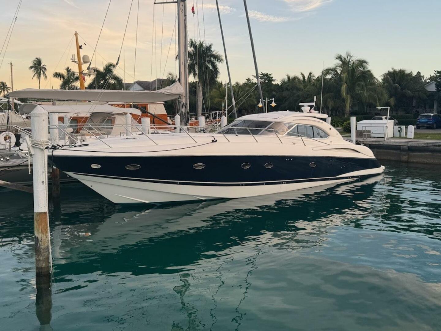 Slide: The Image of Sunseeker Predator 60 2000 - 5018449