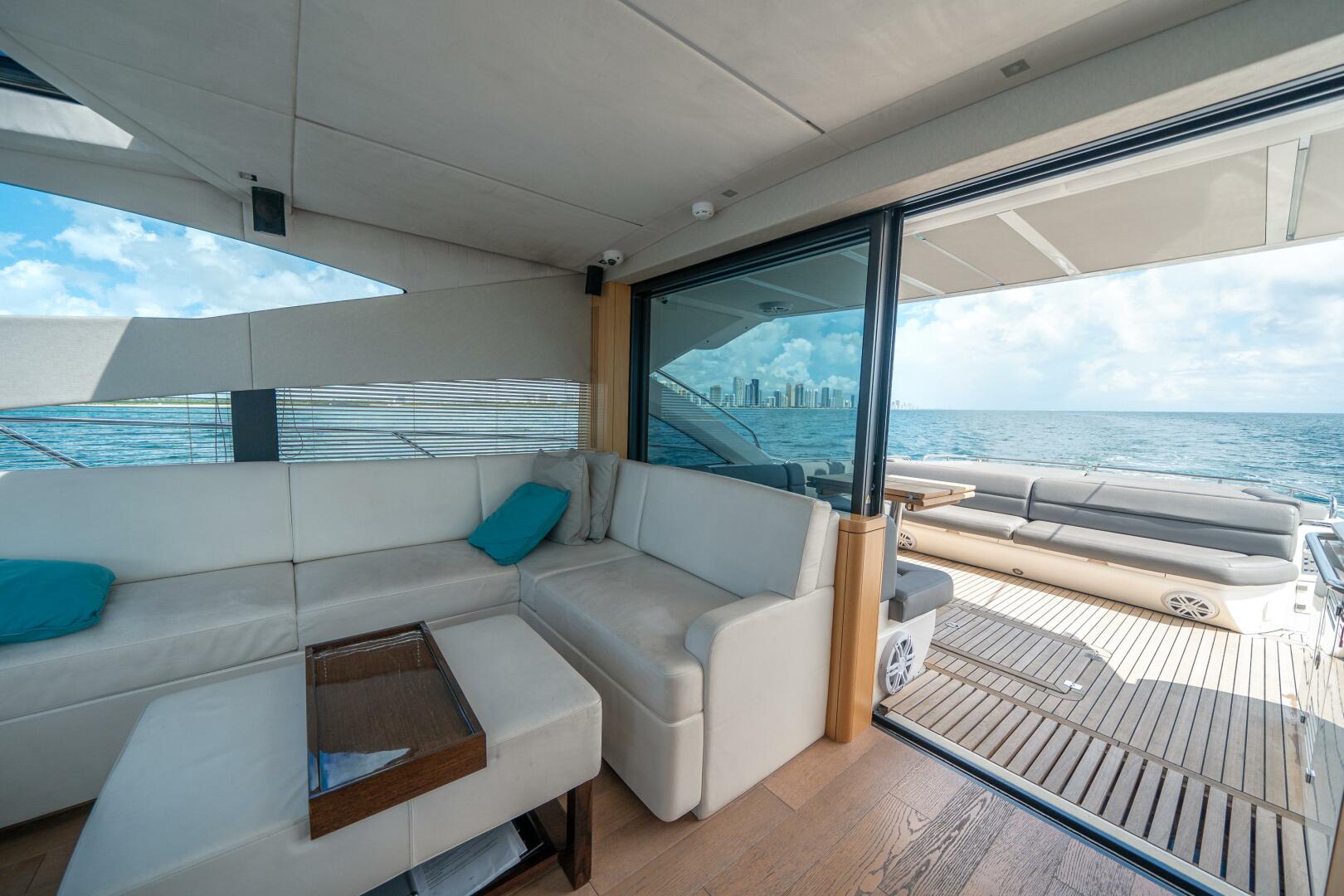 Slide: The Image of Sunseeker Predator 68 2018 - 4597678