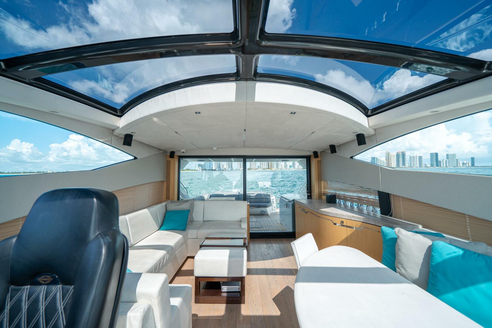 Slide: The Image of Sunseeker Predator 68 2018 - 4597680