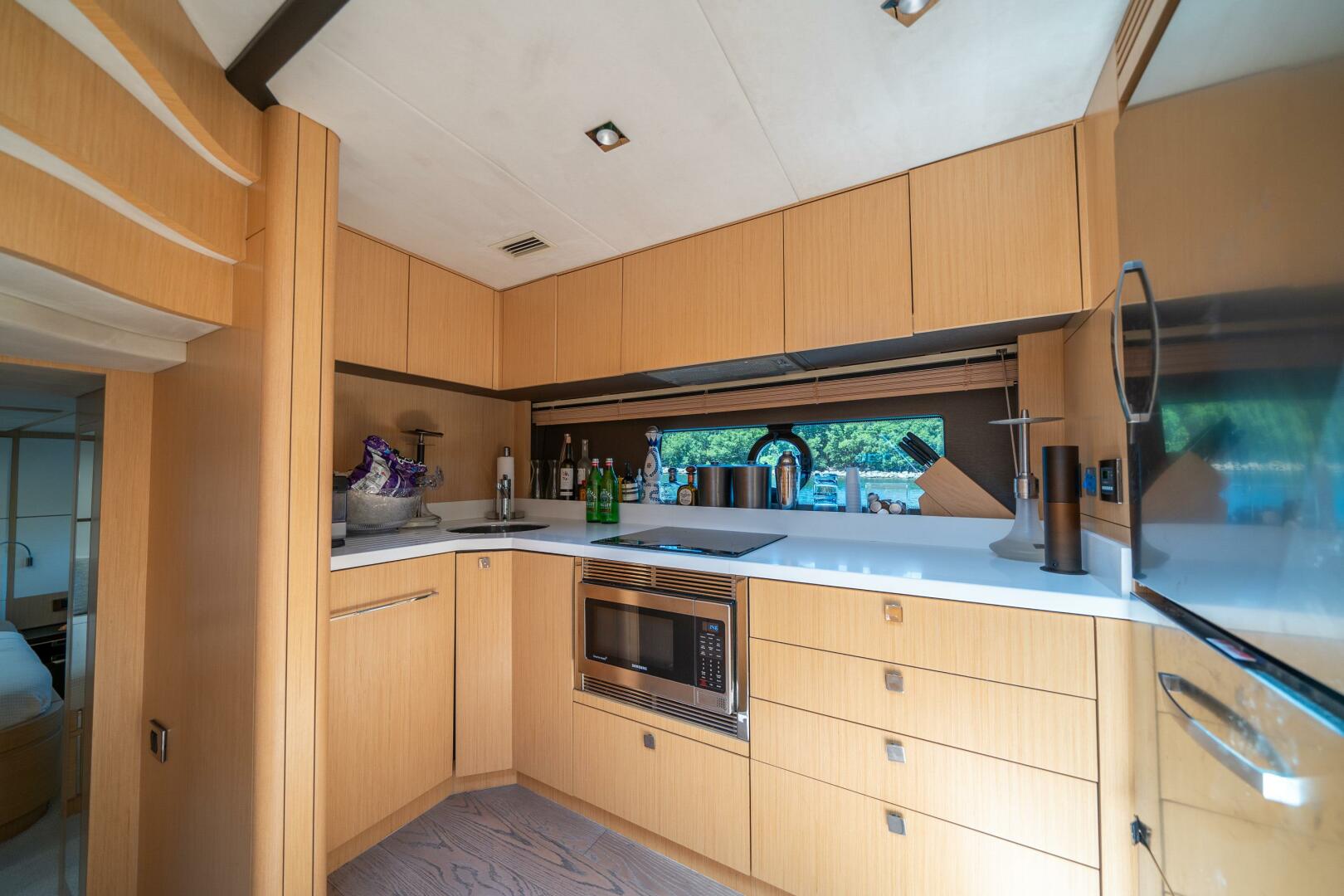 Slide: The Image of Sunseeker Predator 68 2018 - 4597688