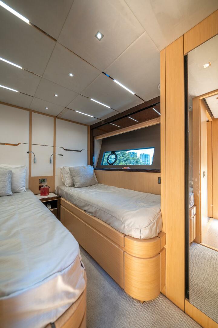 Slide: The Image of Sunseeker Predator 68 2018 - 4597697