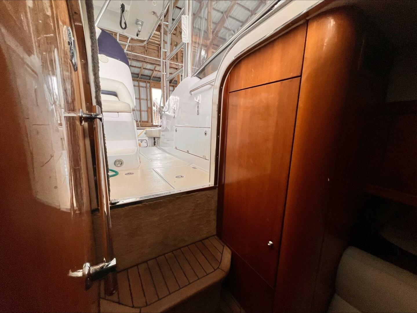 Slide: The Image of Sunseeker Sportfish 37 2005 - 5127474