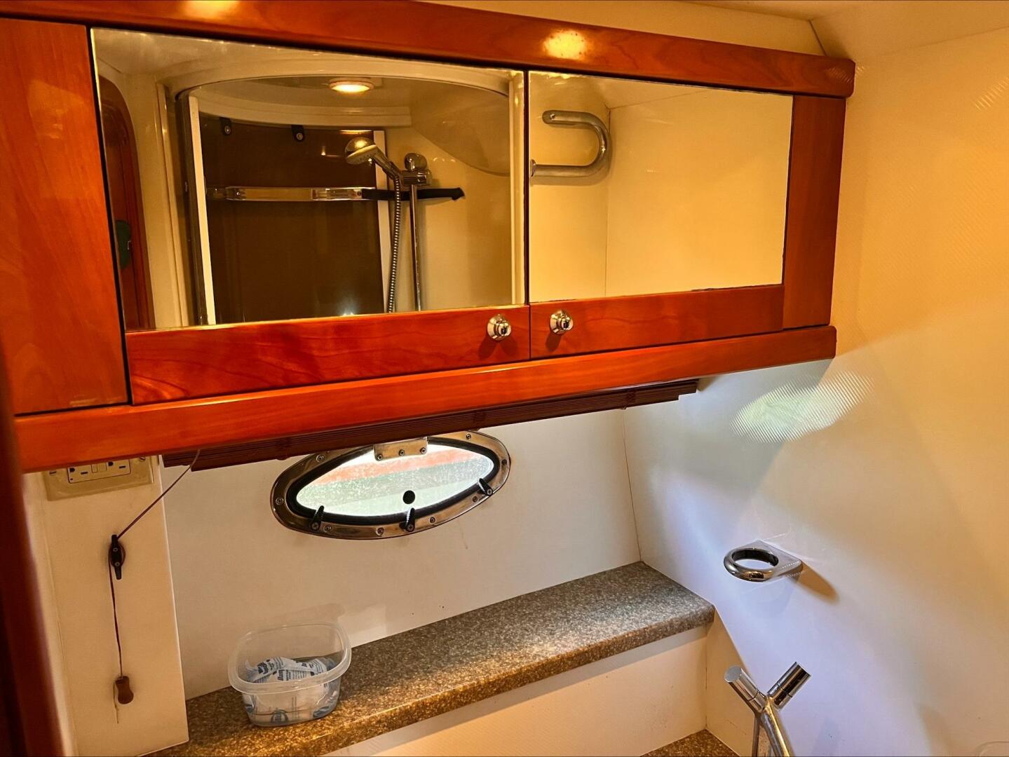 Slide: The Image of Sunseeker Sportfish 37 2005 - 5221401
