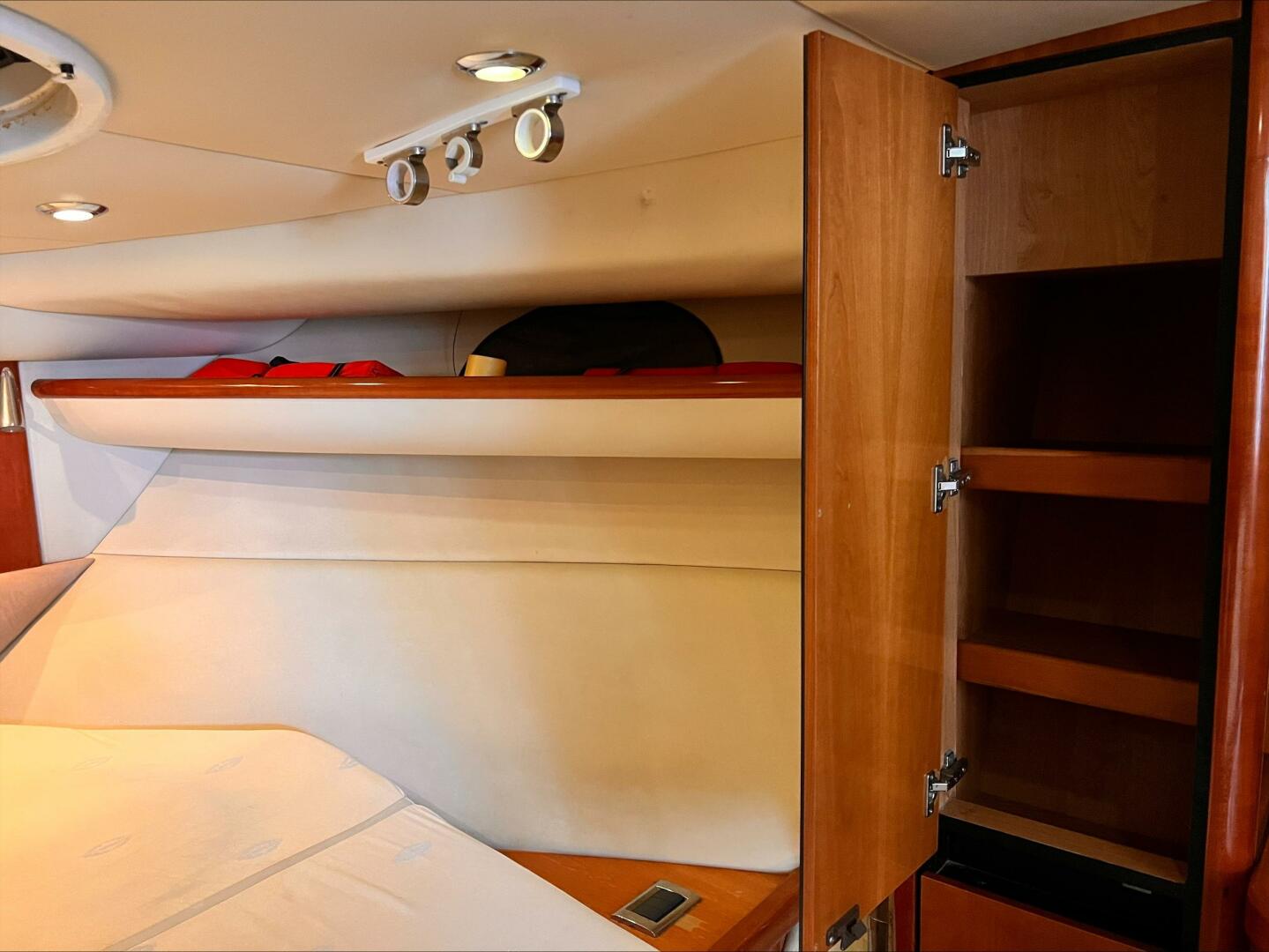 Slide: The Image of Sunseeker Sportfish 37 2005 - 5221538
