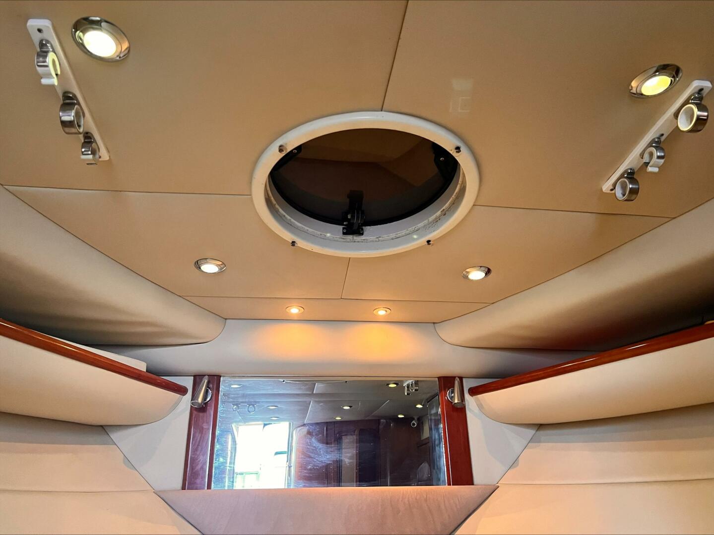 Slide: The Image of Sunseeker Sportfish 37 2005 - 5221566