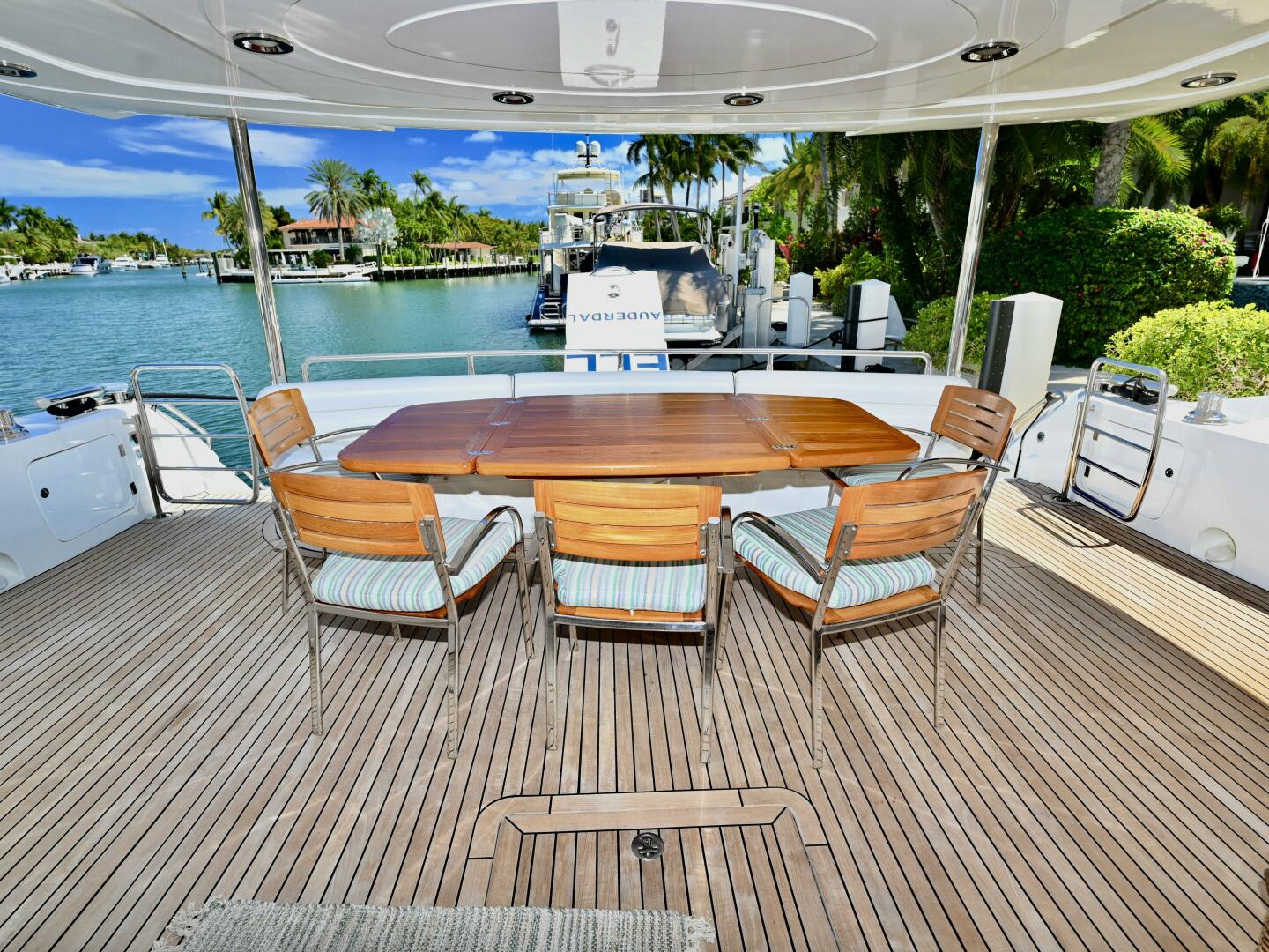Slide: The Image of Aft Deck -82ft Sunseeker 2005 - 4067418