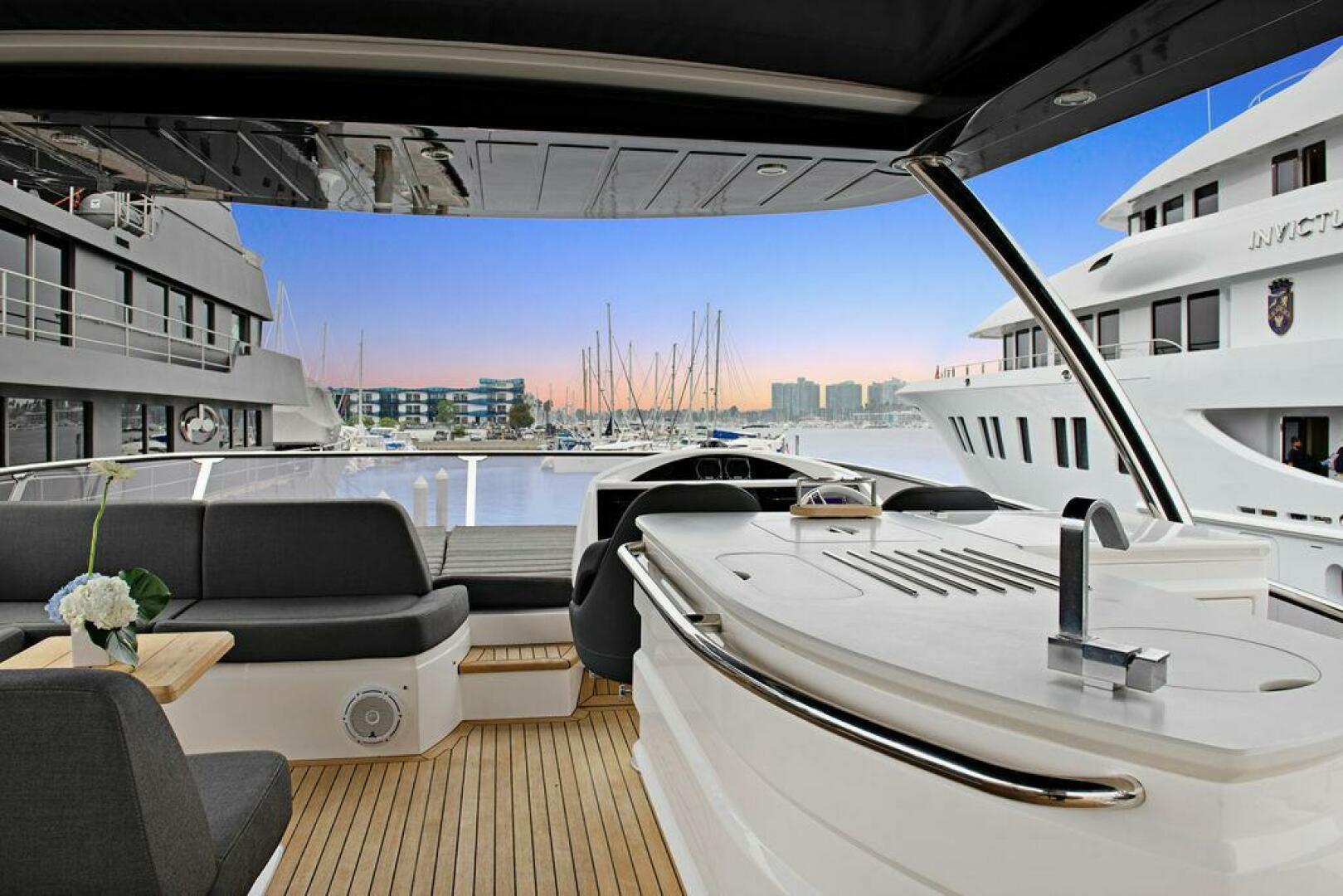 Slide: The Image of Flybridge Bar - 4410403