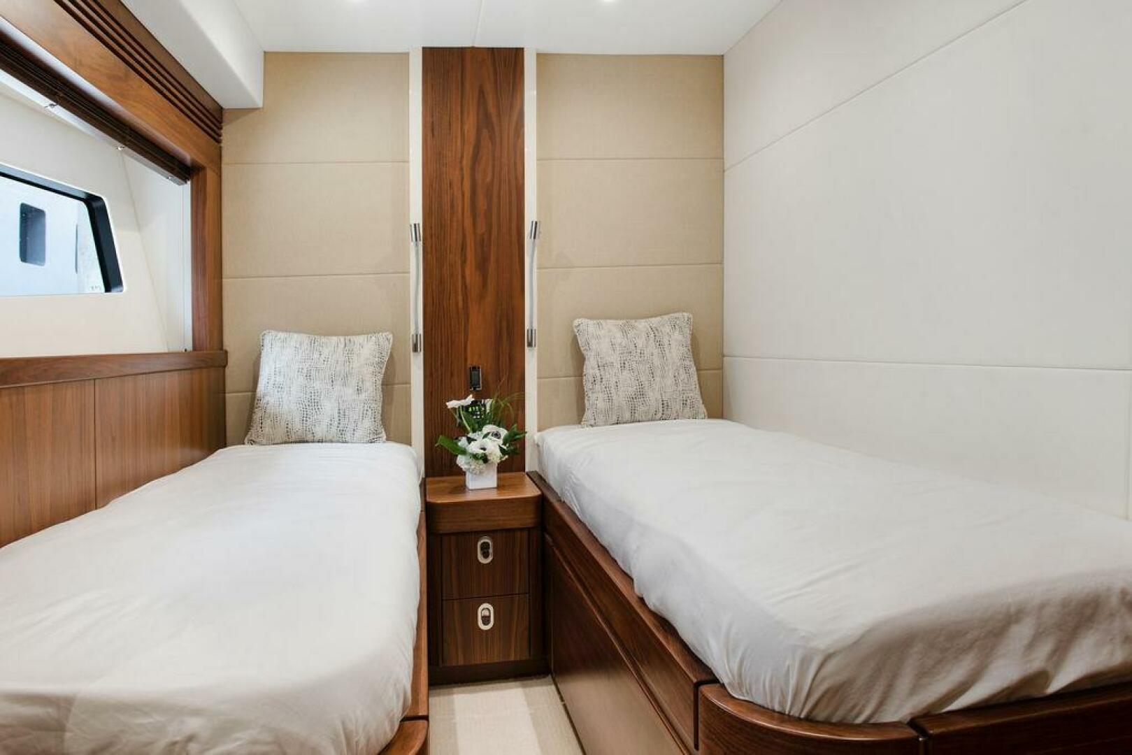 Slide: The Image of Twin Room - 4410398