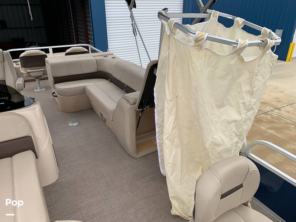 Slide: The Image of Sun Tracker 22 DLX Fishin" Barge 2019 - 18