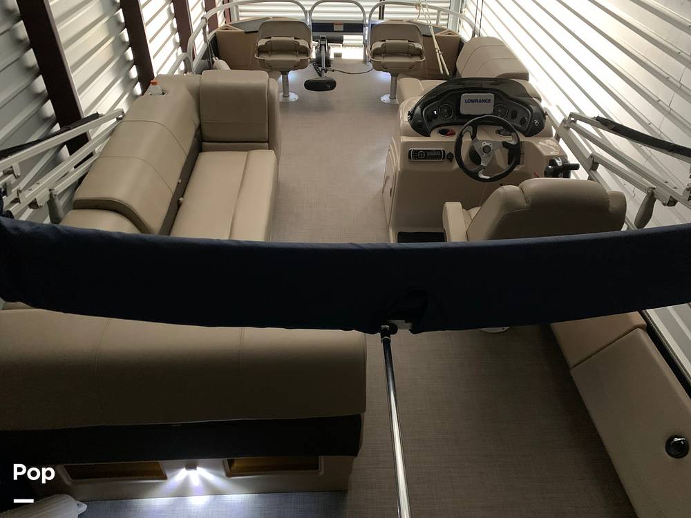 Slide: The Image of Sun Tracker 22 DLX Fishin" Barge 2019 - 21