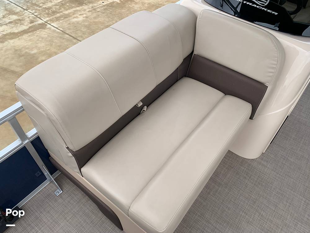 Slide: The Image of Sun Tracker 22 DLX Fishin" Barge 2019 - 30