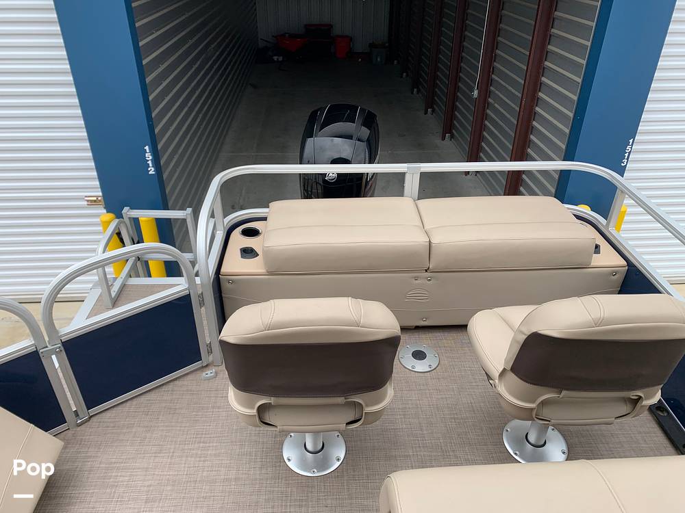 Slide: The Image of Sun Tracker 22 DLX Fishin" Barge 2019 - 45
